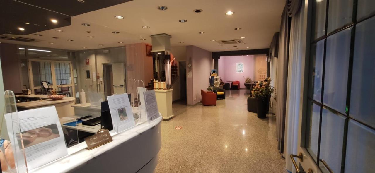 Hotel Lory My Wellness Spa Chianciano Terme Exteriör bild