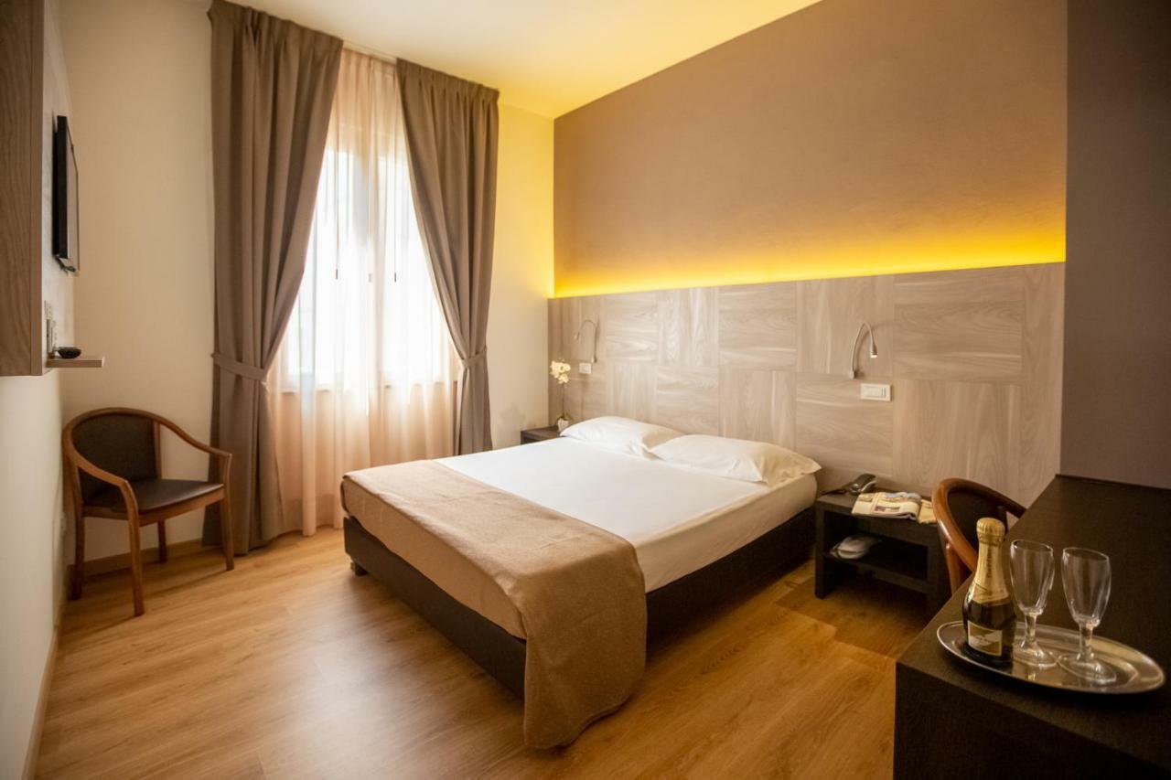 Hotel Lory My Wellness Spa Chianciano Terme Exteriör bild