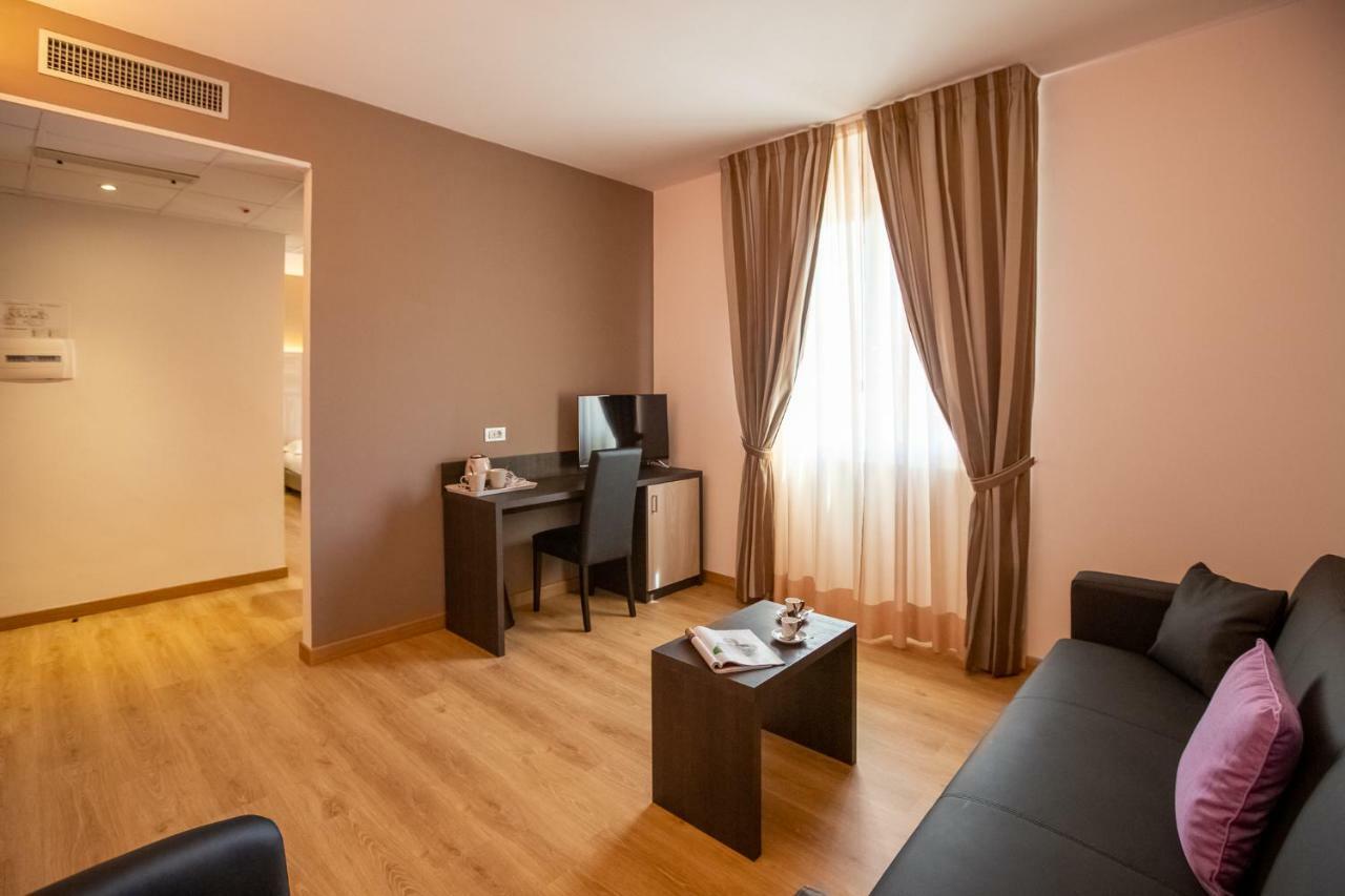 Hotel Lory My Wellness Spa Chianciano Terme Exteriör bild