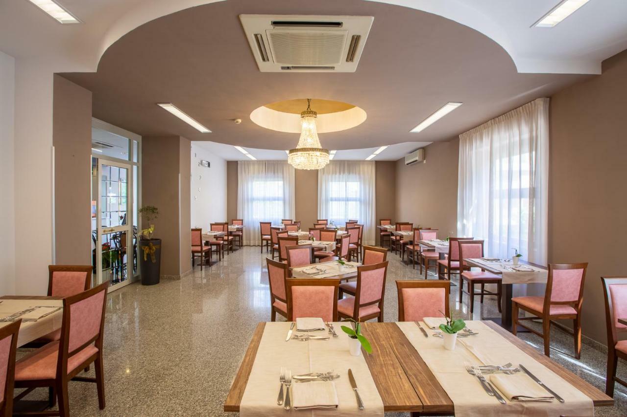 Hotel Lory My Wellness Spa Chianciano Terme Exteriör bild