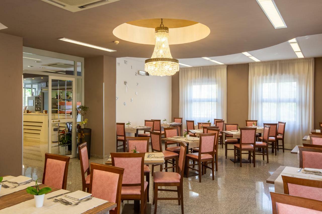 Hotel Lory My Wellness Spa Chianciano Terme Exteriör bild